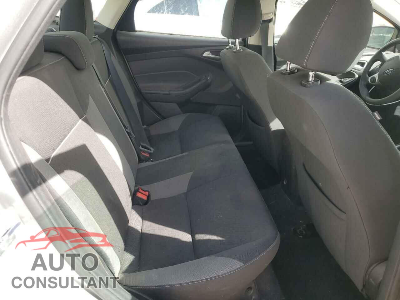 FORD FOCUS 2013 - 1FADP3F20DL204573