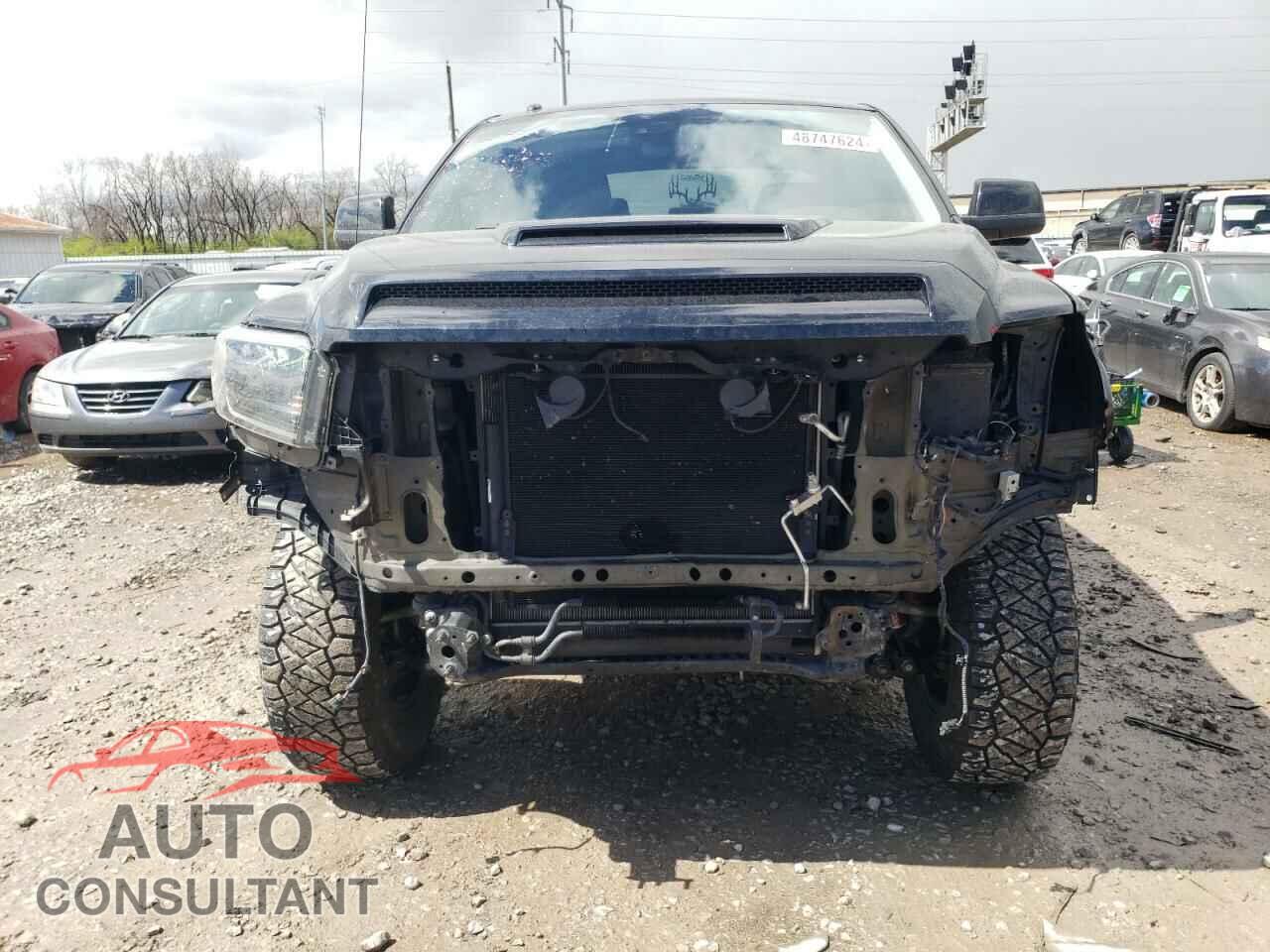 TOYOTA TUNDRA 2019 - 5TFDY5F13KX863473