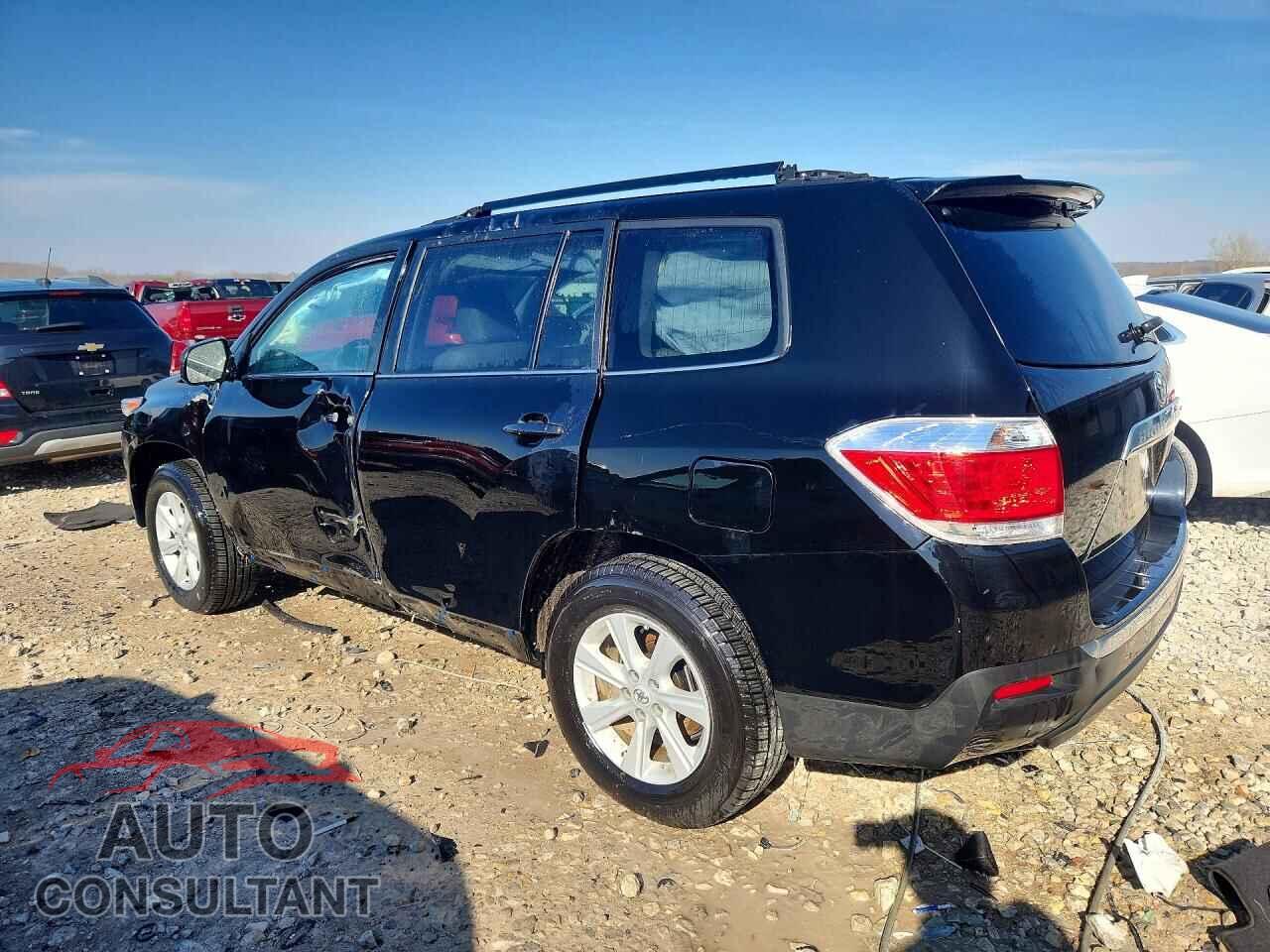 TOYOTA HIGHLANDER 2013 - 5TDBK3EH8DS241813