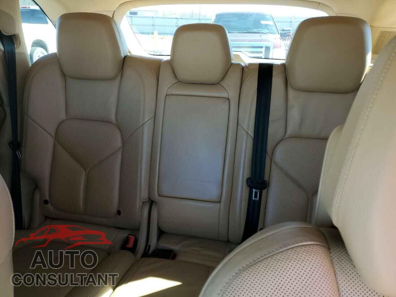 PORSCHE CAYENNE 2012 - WP1AE2A2XCLA92544