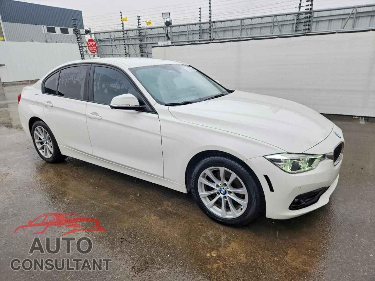 BMW 3 SERIES 2017 - WBA8A3C31HA067149