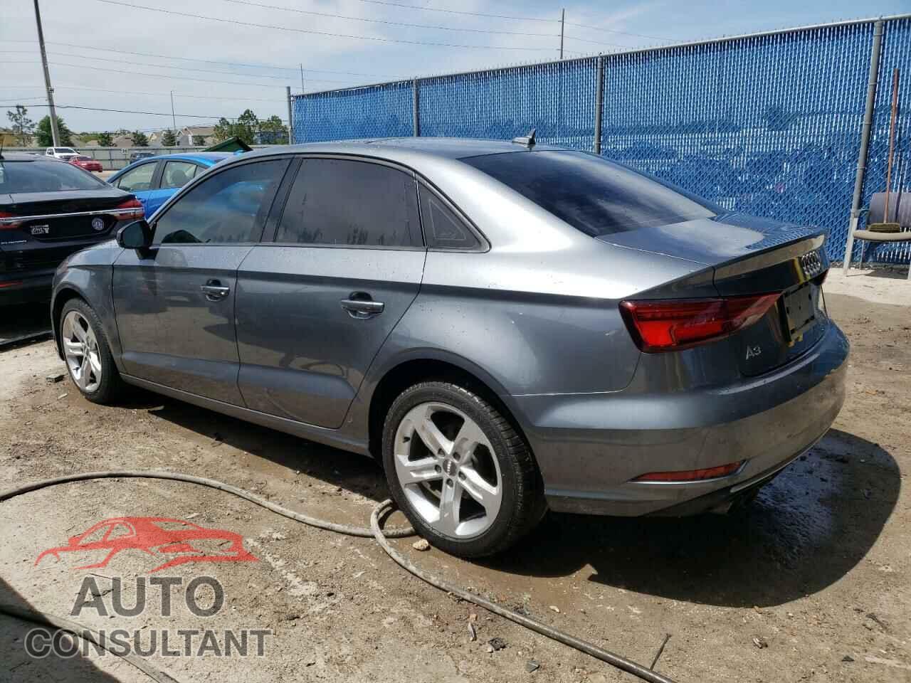 AUDI A3 2018 - WAUAUGFF0J1084357