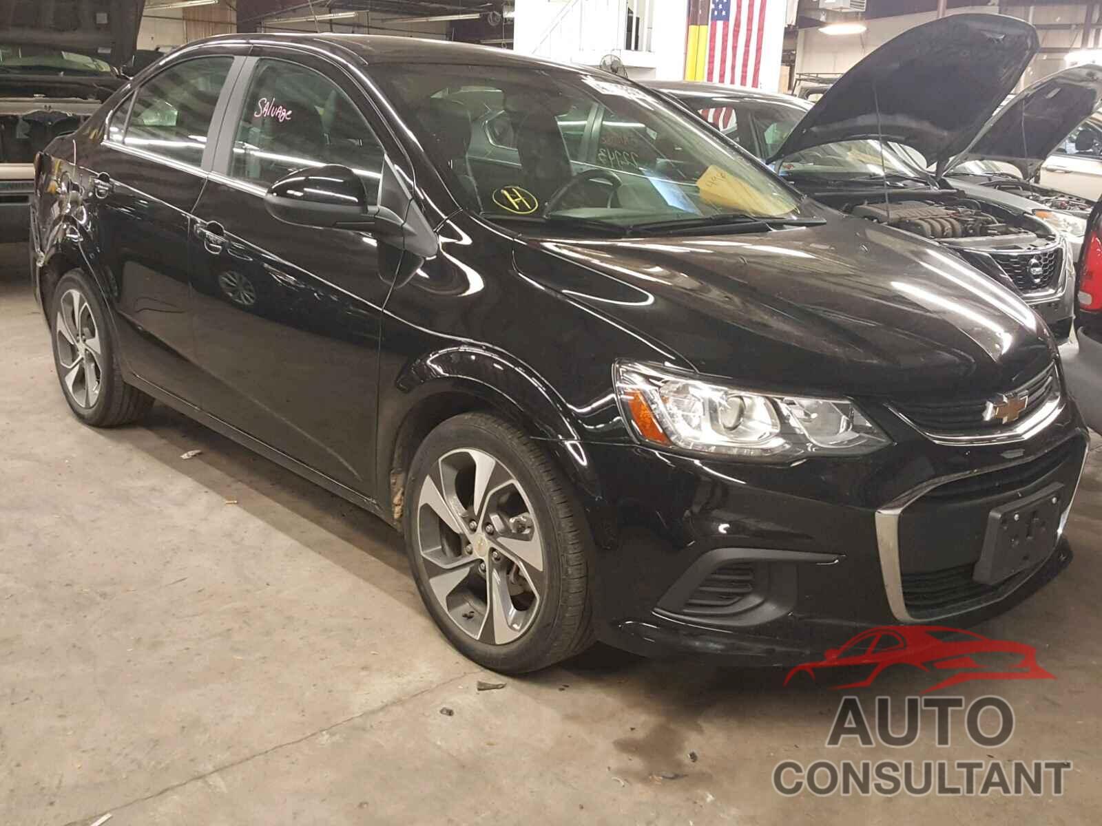 CHEVROLET SONIC 2018 - 1G1JF5SB8J4105371