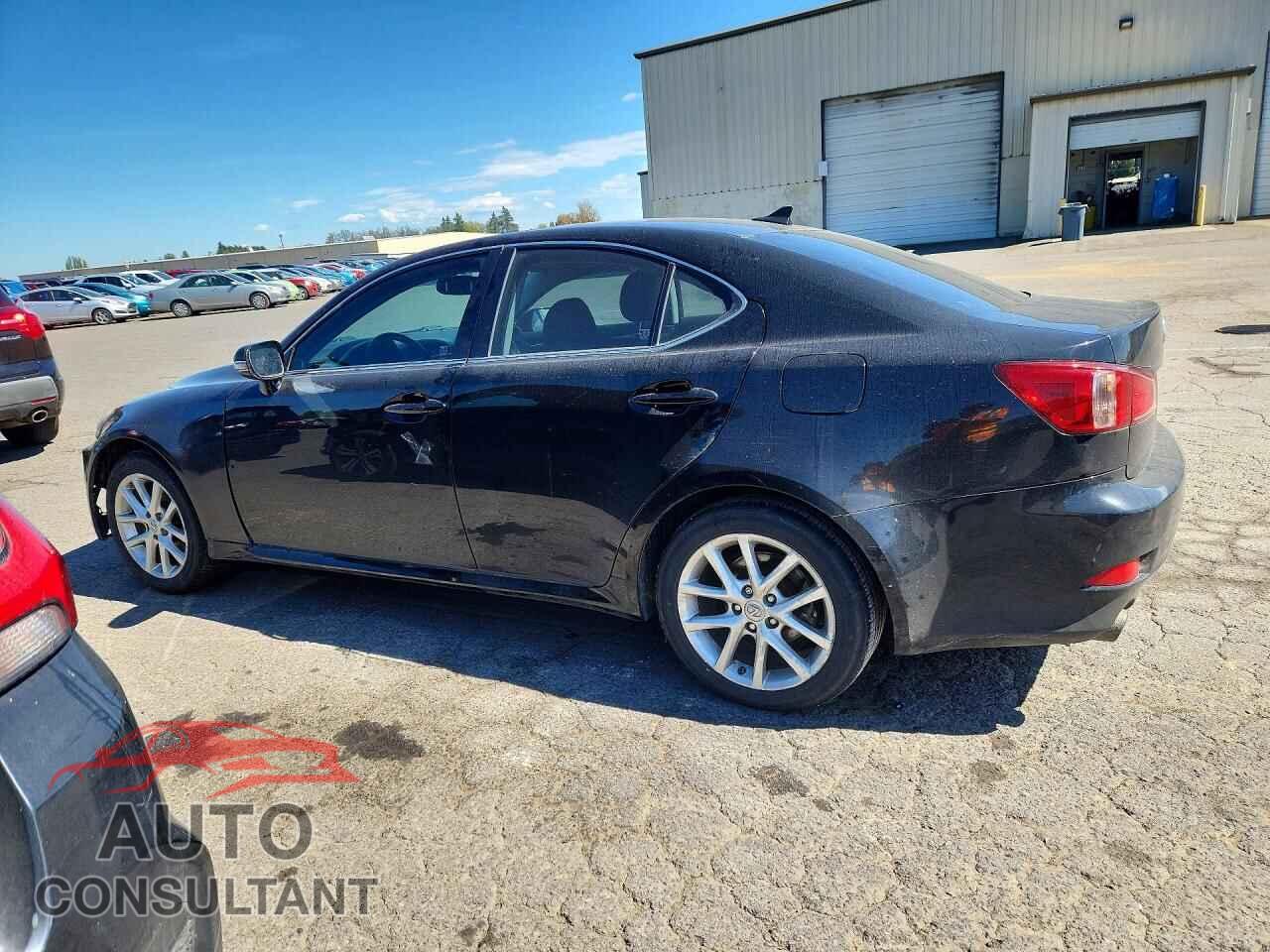 LEXUS IS 2011 - JTHCF5C24B5044920