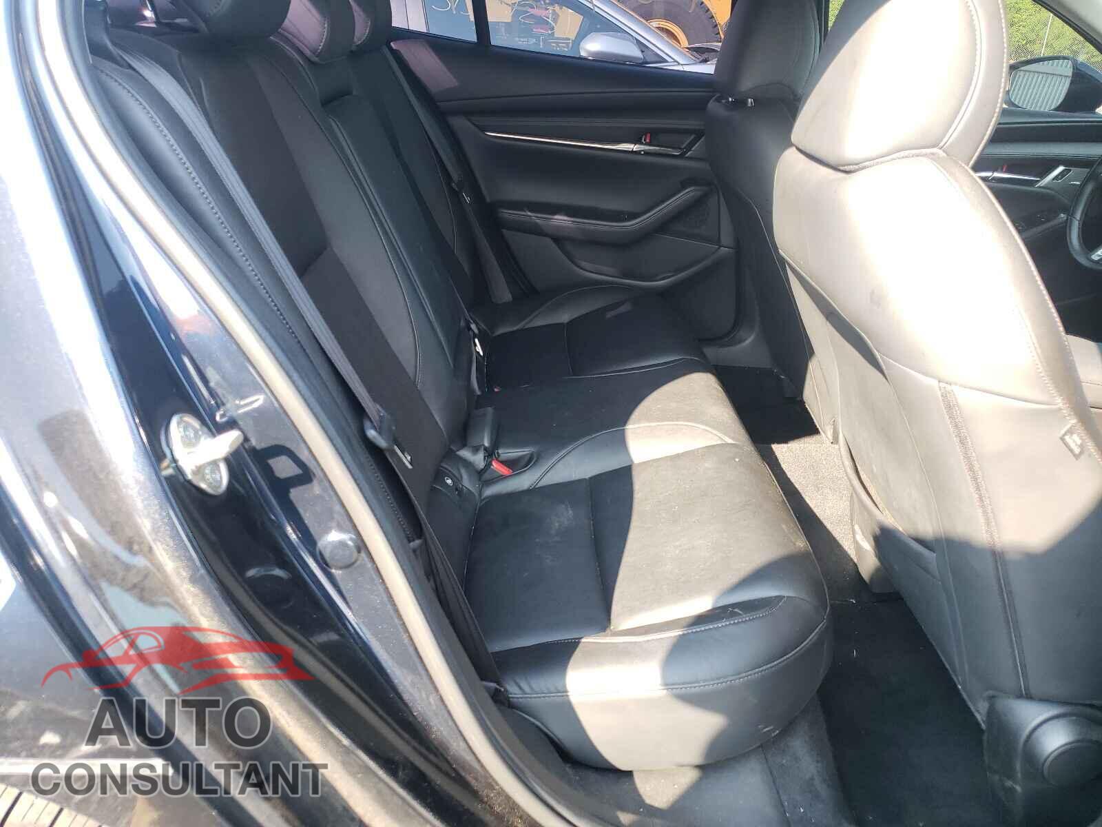 MAZDA 3 2019 - JM1BPBEM5K1124340
