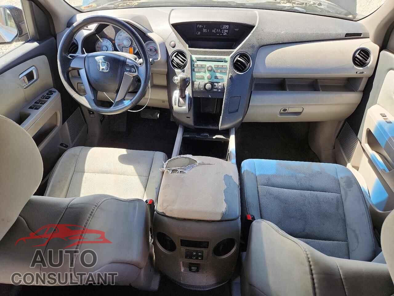 HONDA PILOT 2011 - 5FNYF4H20BB061514