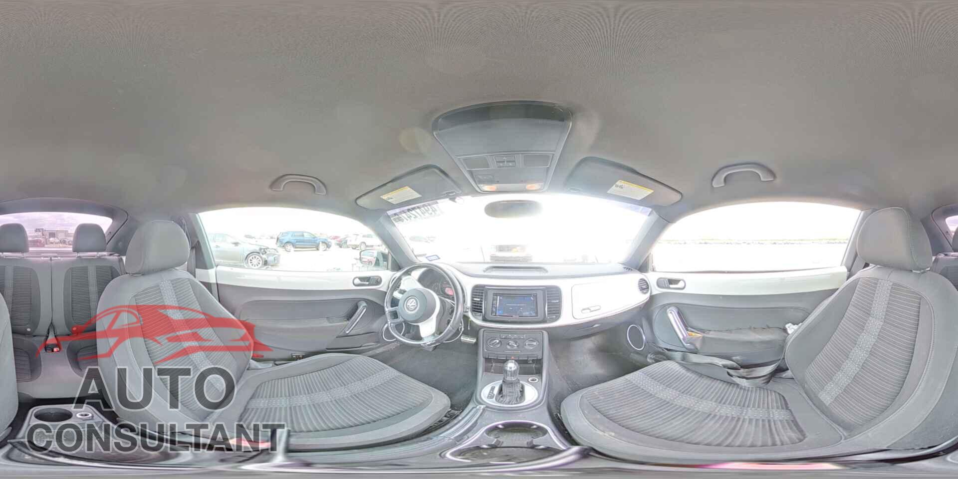 VOLKSWAGEN BEETLE 2012 - 3VWVA7AT1CM603932