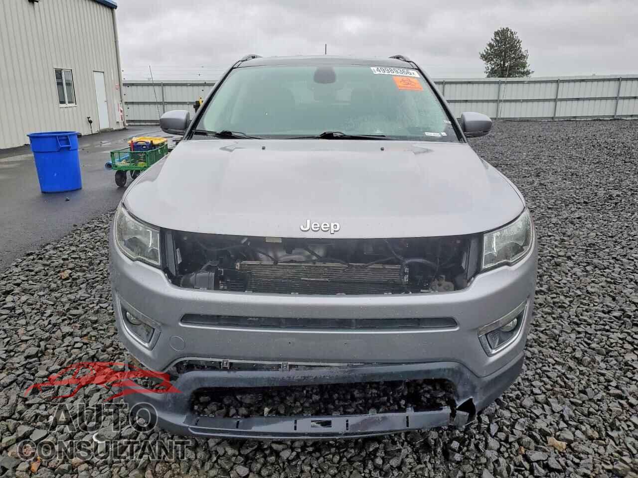 JEEP COMPASS 2018 - 3C4NJDCB0JT329051
