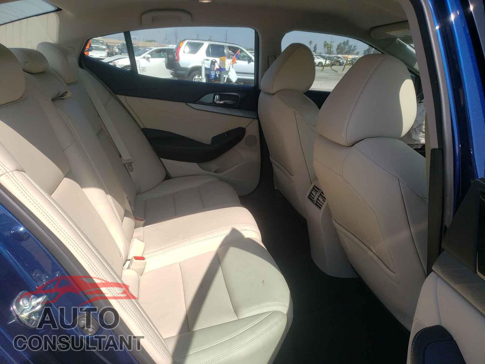 NISSAN MAXIMA 2017 - 1N4AA6AP4HC398751