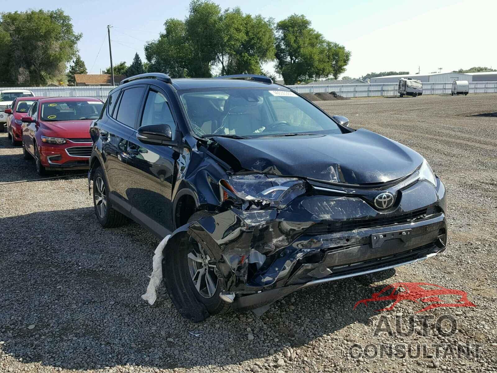 TOYOTA RAV4 XLE 2017 - 2T3RFREV8HW649874