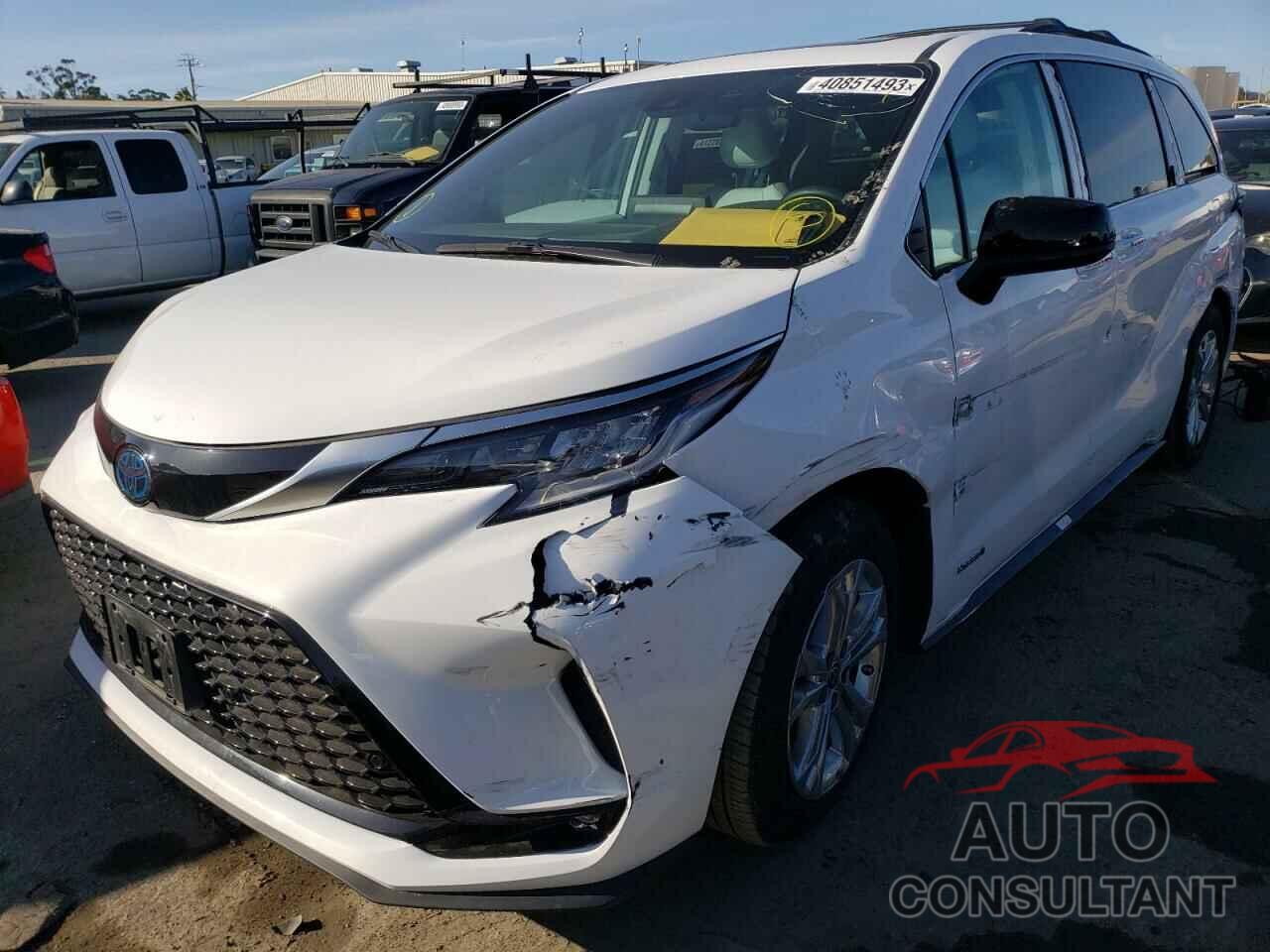 TOYOTA SIENNA 2021 - 5TDDSKFC8MS016720