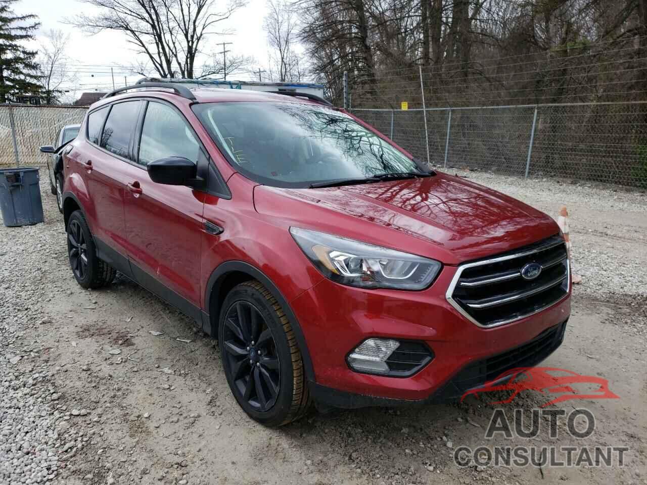 FORD ESCAPE 2017 - 1FMCU0GD0HUD27105