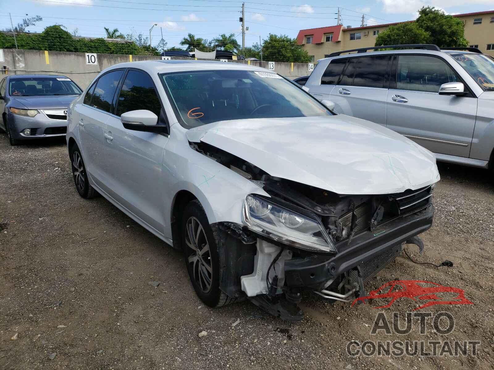 VOLKSWAGEN JETTA 2017 - 3VWDB7AJ5HM414943