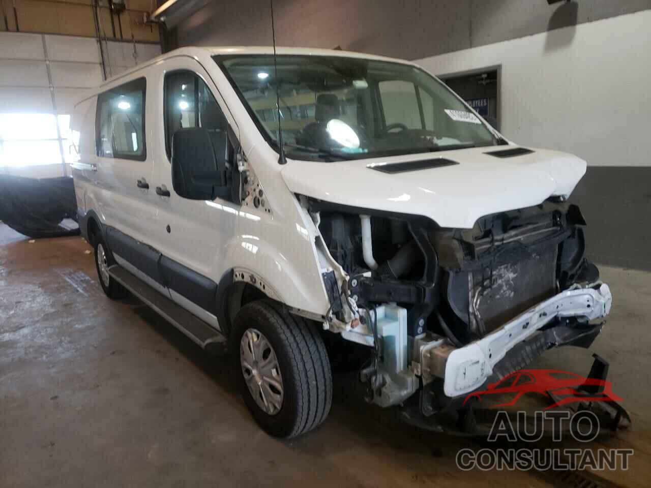 FORD TRANSIT CO 2018 - 1FTYR1YM5JKA63252