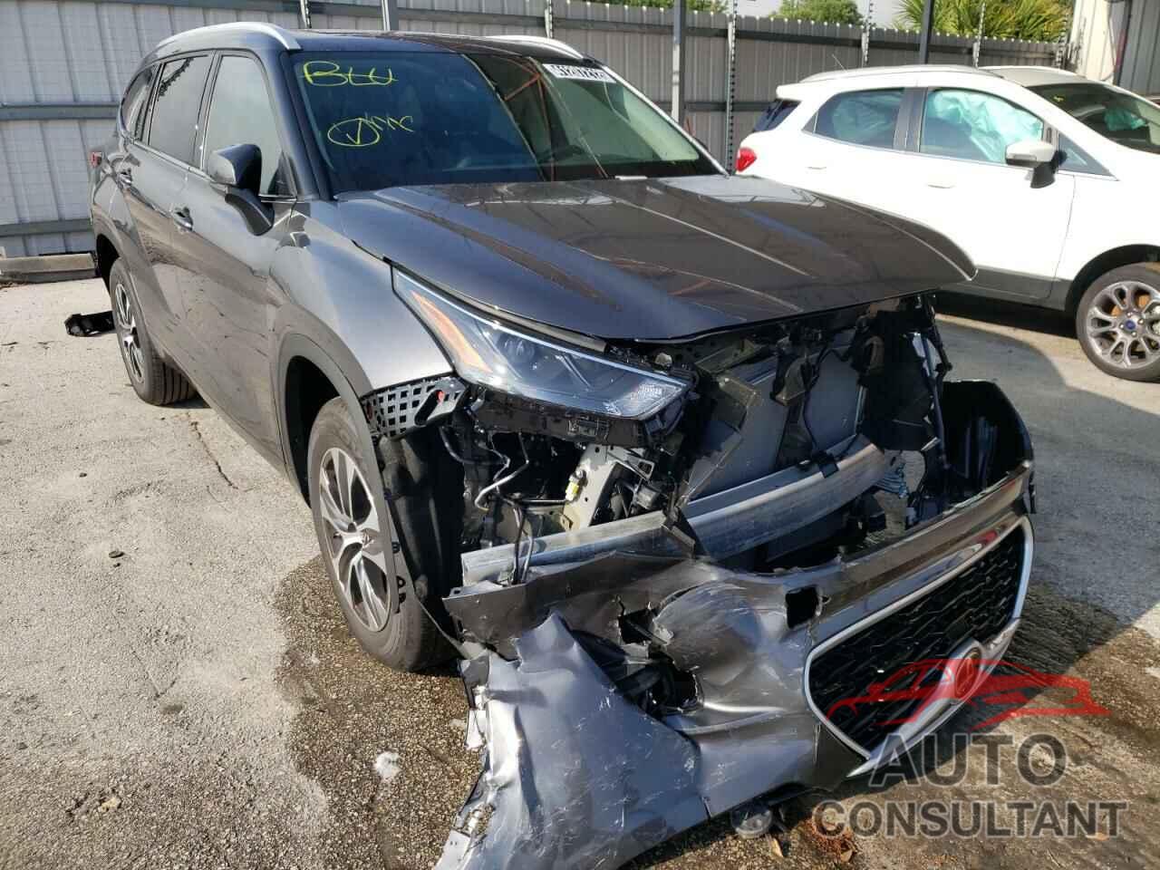 TOYOTA HIGHLANDER 2022 - 5TDGZRAH3NS545093
