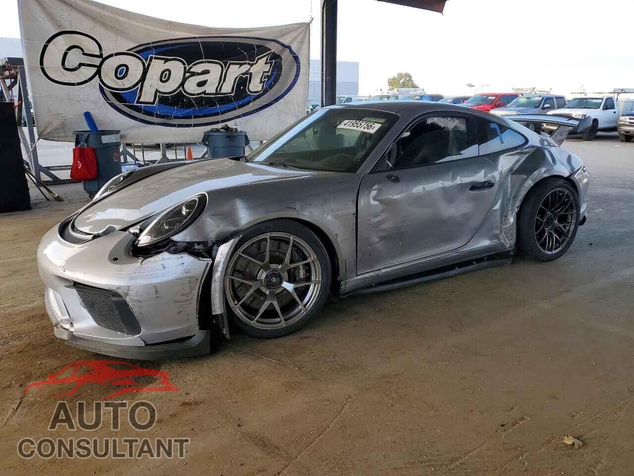 PORSCHE 911 2018 - WP0AC2A93JS175918