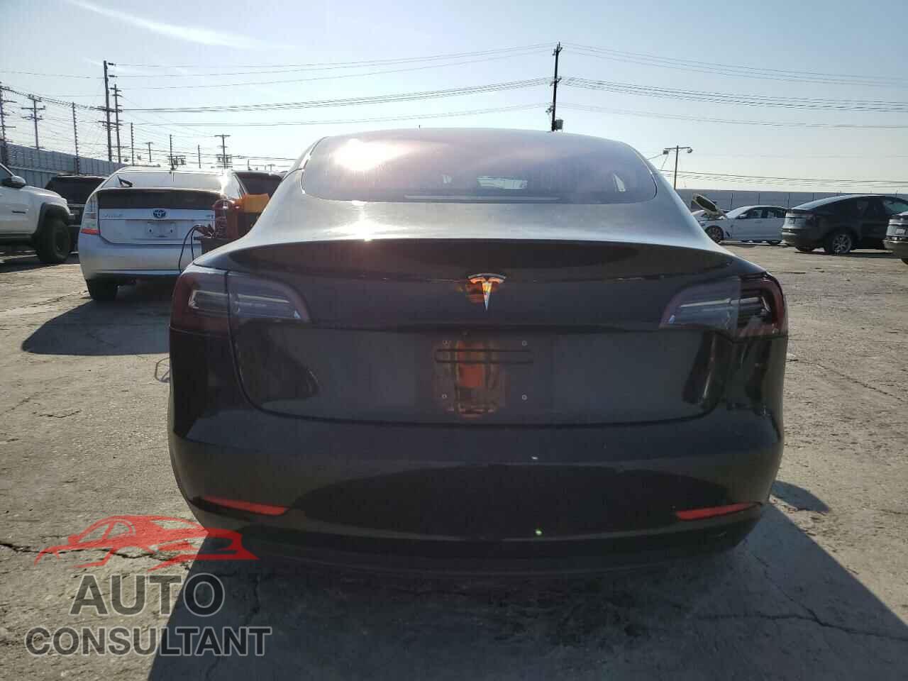 TESLA MODEL 3 2018 - 5YJ3E1EA6JF092689
