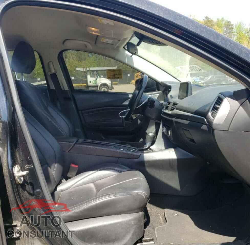 MAZDA 3 2017 - 3MZBN1V72HM128249