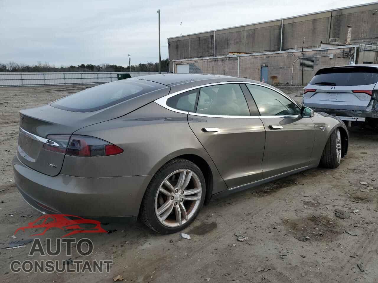 TESLA MODEL S 2015 - 5YJSA1V25FF099690