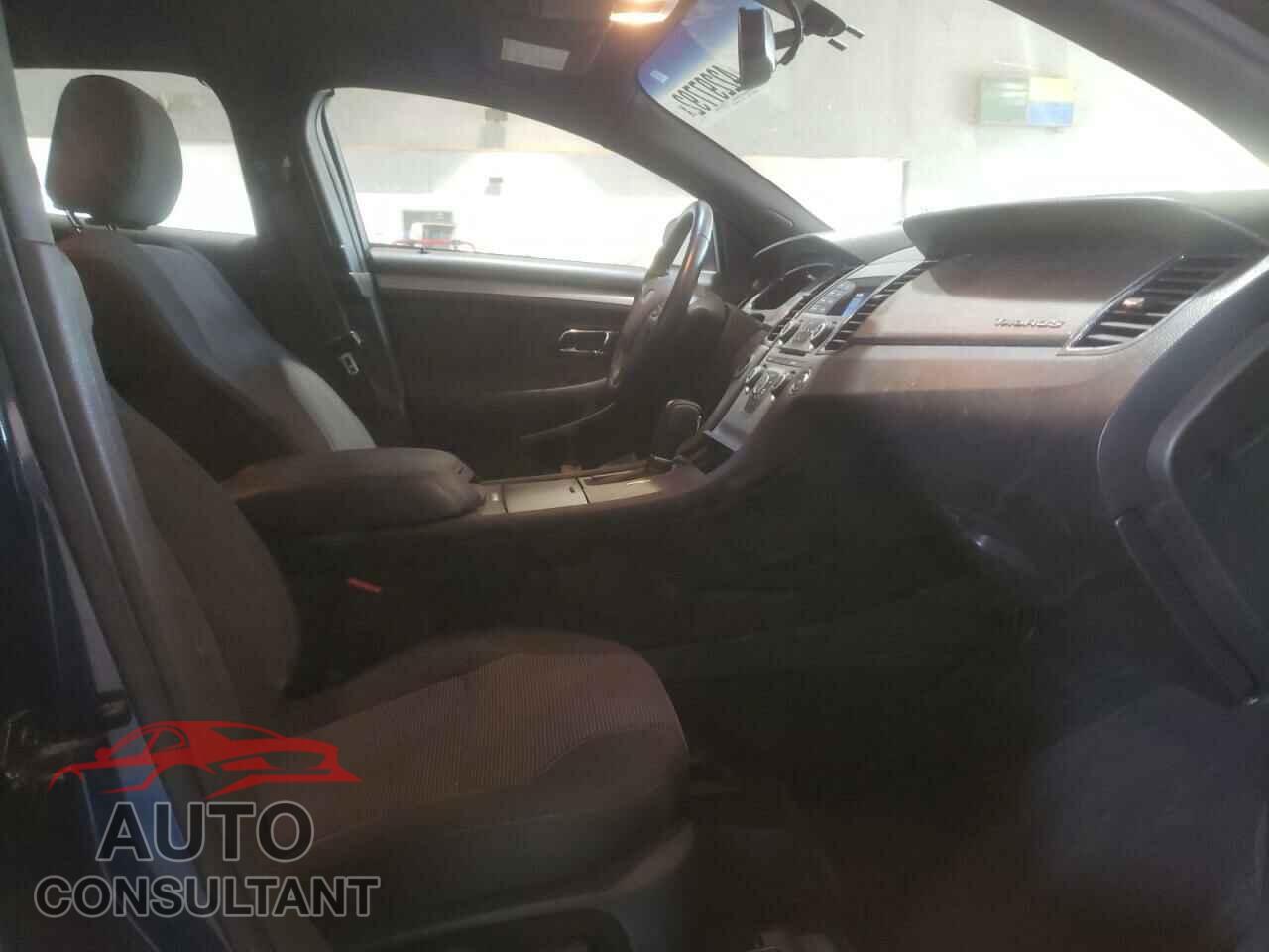 FORD TAURUS 2017 - 1FAHP2E85HG118238