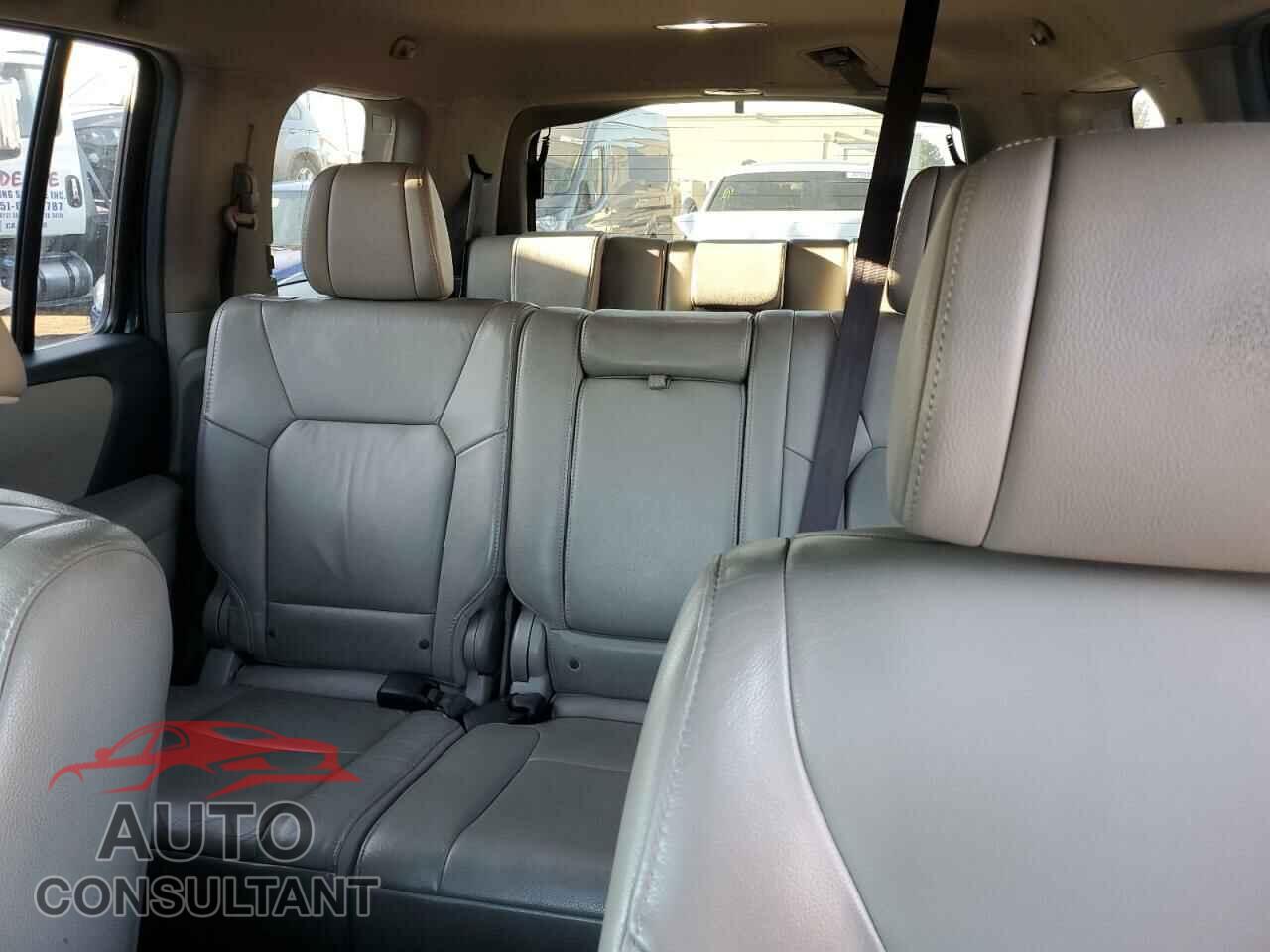 HONDA PILOT 2012 - 5FNYF4H55CB021781