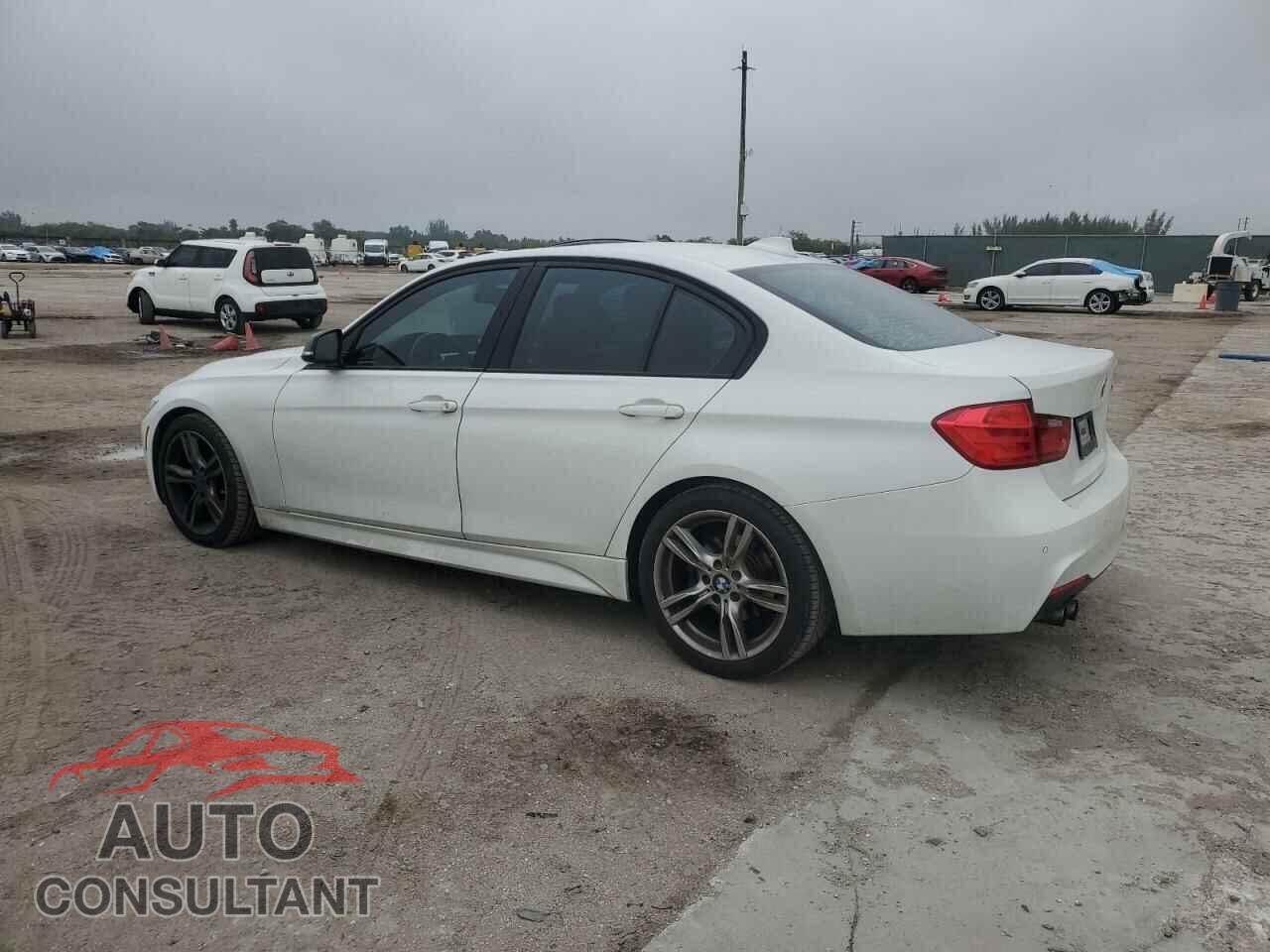 BMW 3 SERIES 2013 - WBA3A5C58DF358686