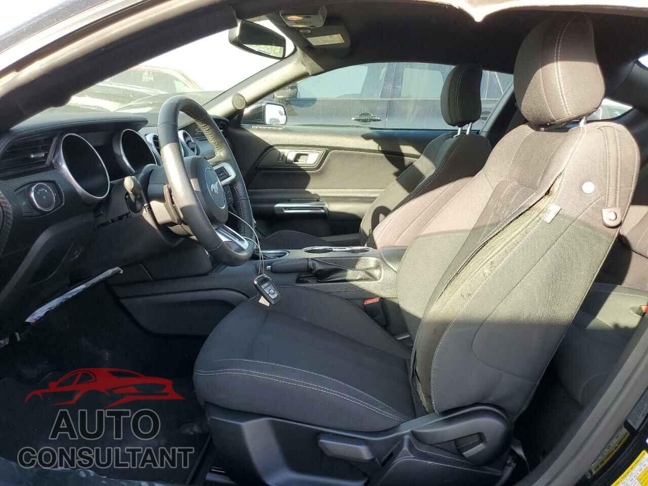 FORD MUSTANG 2020 - 1FA6P8TH2L5121289