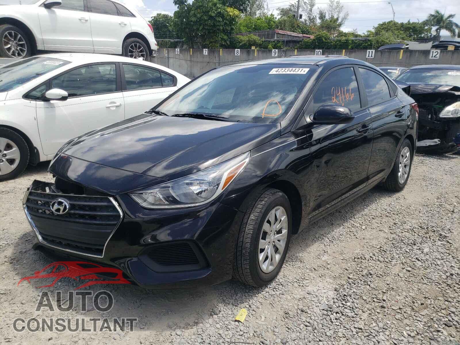 HYUNDAI ACCENT 2018 - 3KPC24A32JE031671