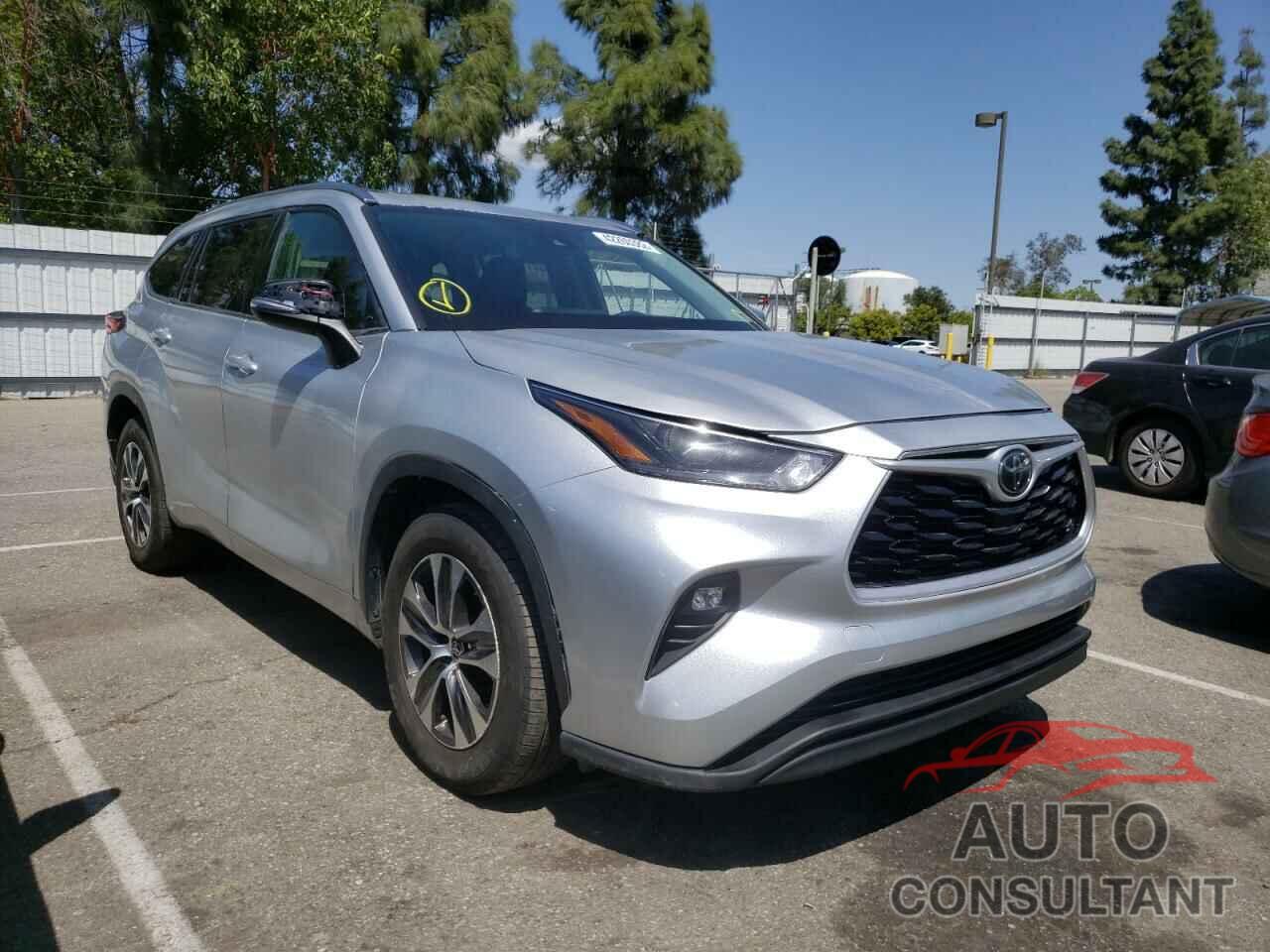 TOYOTA HIGHLANDER 2021 - 5TDGZRAH3MS040122