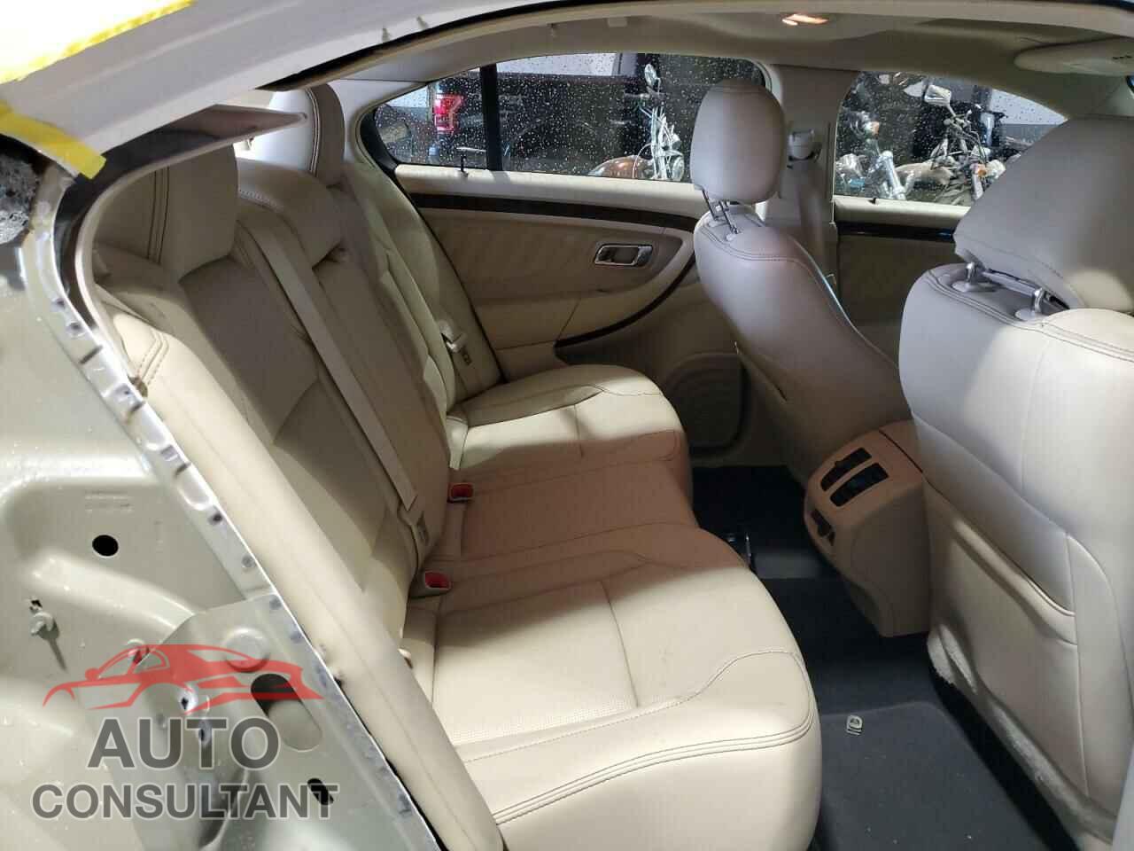 FORD TAURUS 2017 - 1FAHP2F86HG123267