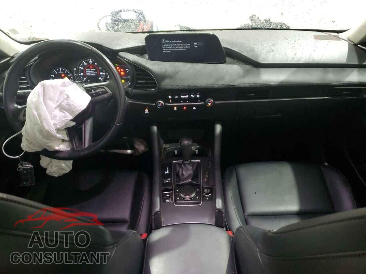 MAZDA 3 2021 - JM1BPABL8M1323892