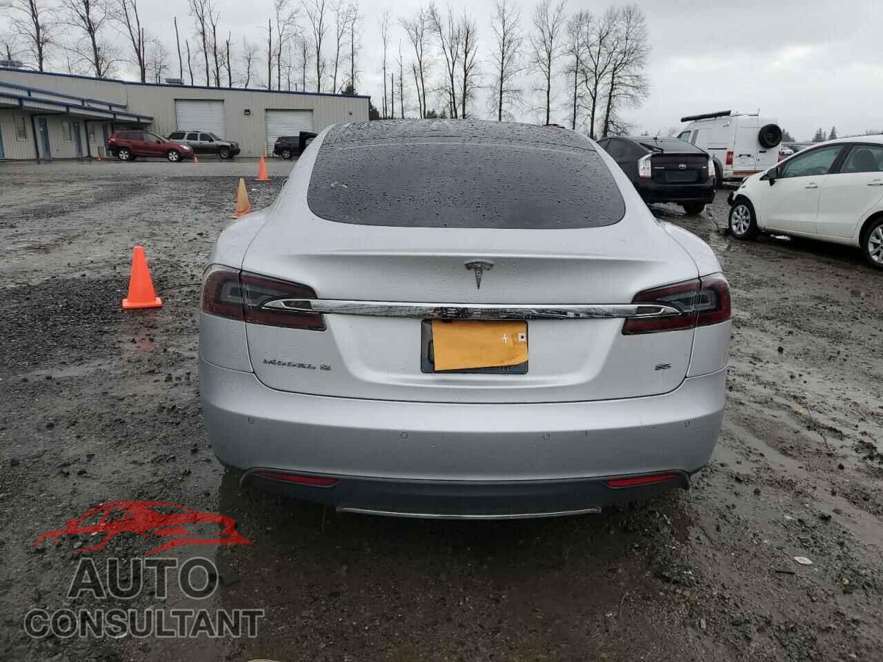 TESLA MODEL S 2013 - 5YJSA1DN9DFP27145
