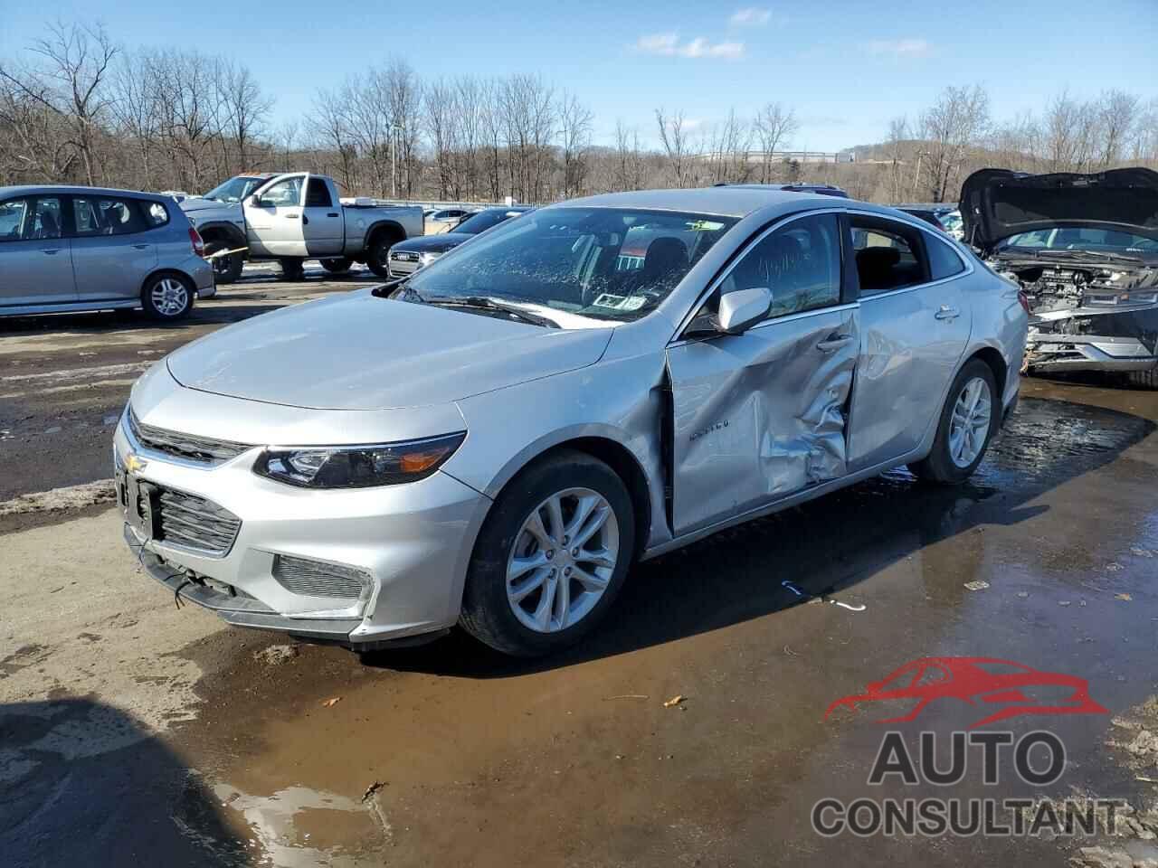 CHEVROLET MALIBU 2018 - 1G1ZD5ST7JF252223