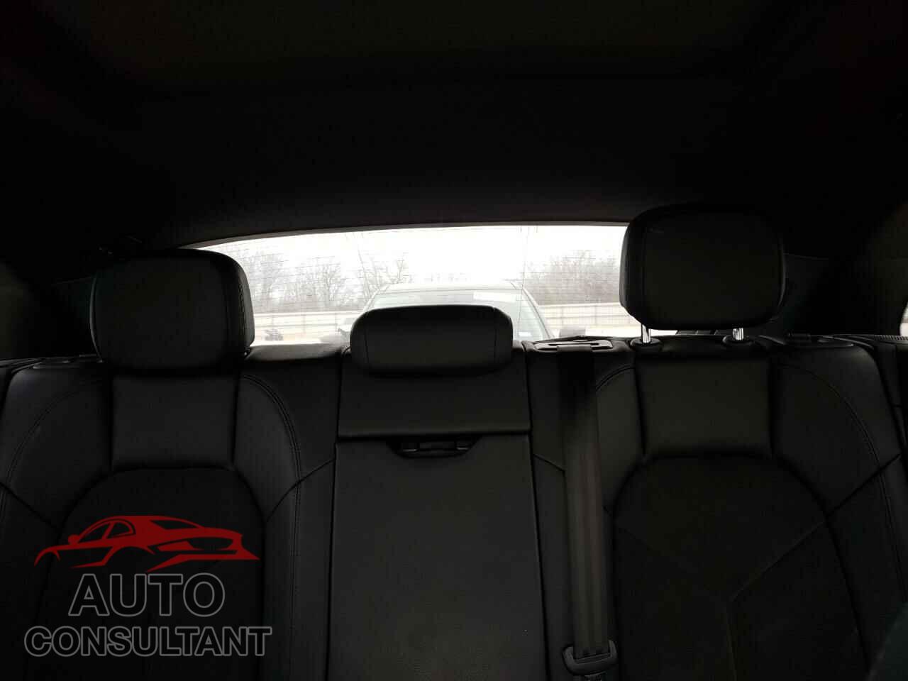 PORSCHE MACAN 2017 - WP1AA2A59HLB02591