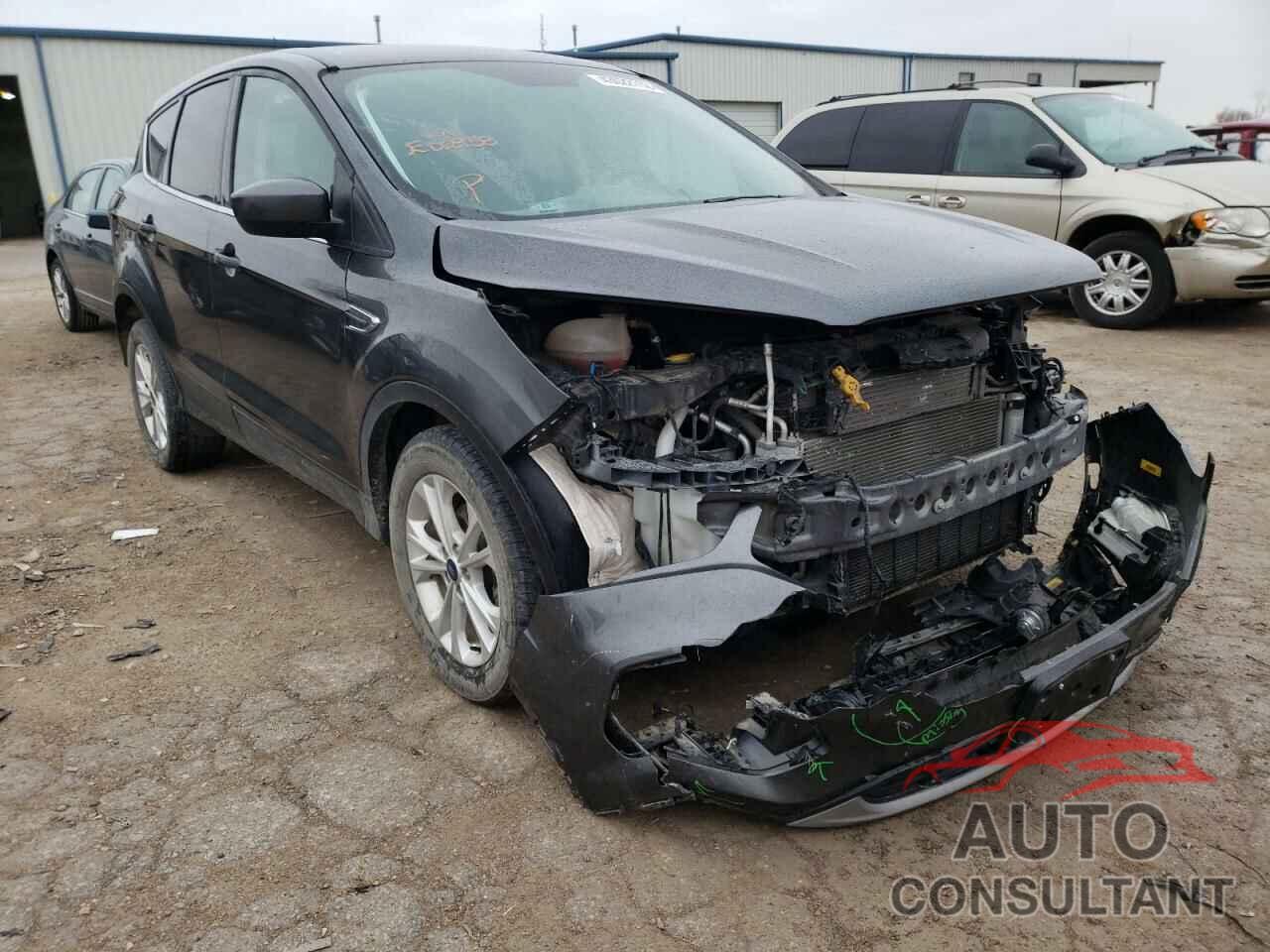 FORD ESCAPE 2017 - 1FMCU0GD1HUE02958