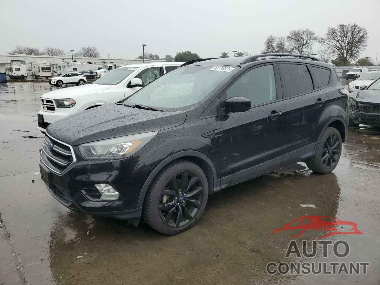 FORD ESCAPE 2017 - 1FMCU0GD9HUA15266