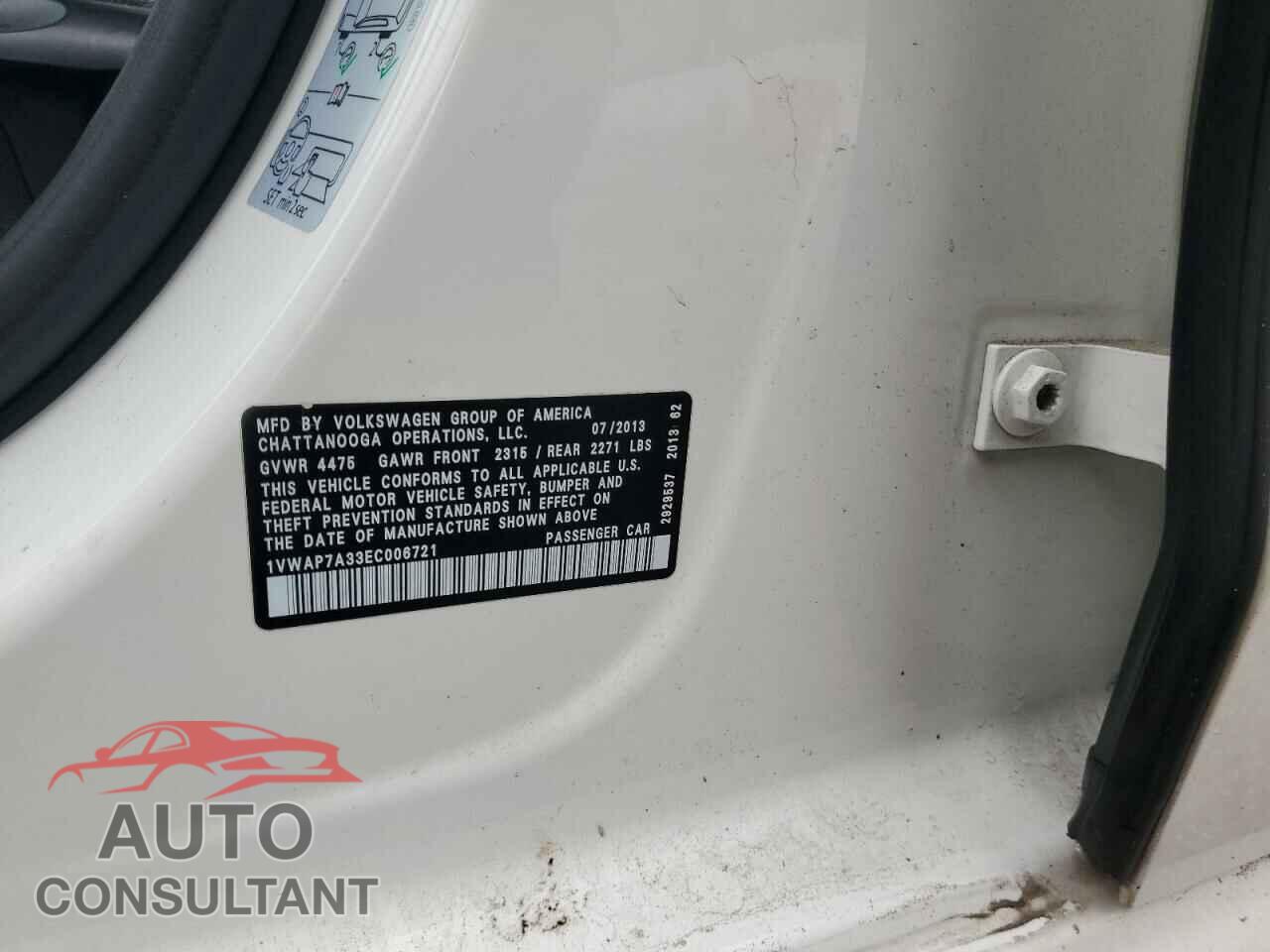 VOLKSWAGEN PASSAT 2014 - 1VWAP7A33EC006721