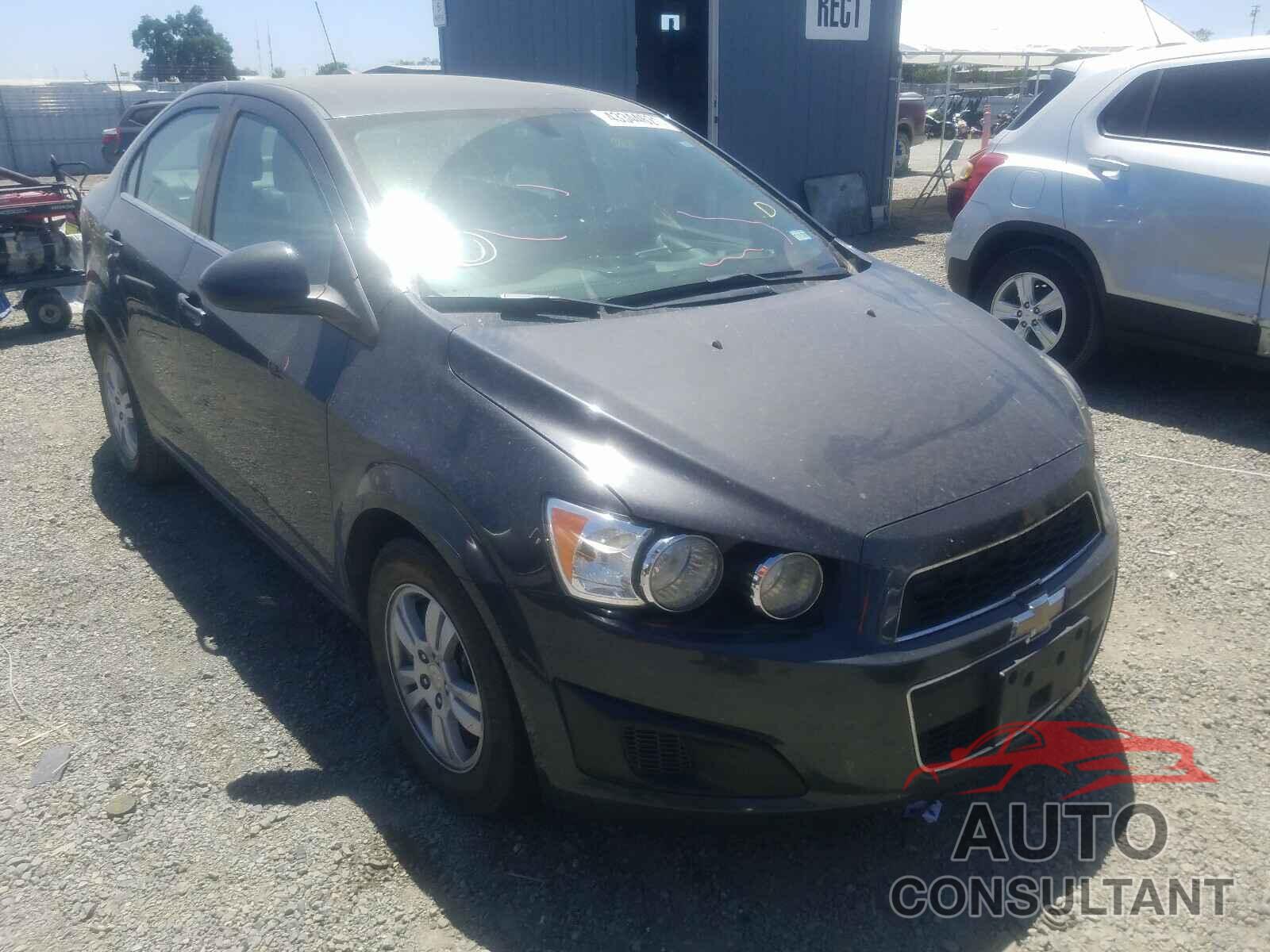 CHEVROLET SONIC 2016 - 1G1JC5SH2G4135763