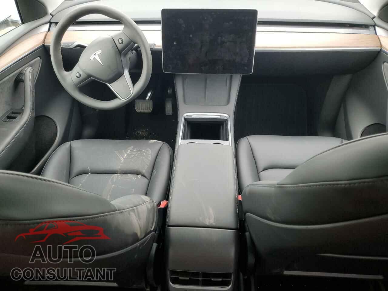 TESLA MODEL Y 2025 - 7SAYGDED1SF248427