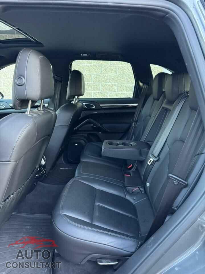 PORSCHE CAYENNE 2014 - WP1AA2A29ELA06798