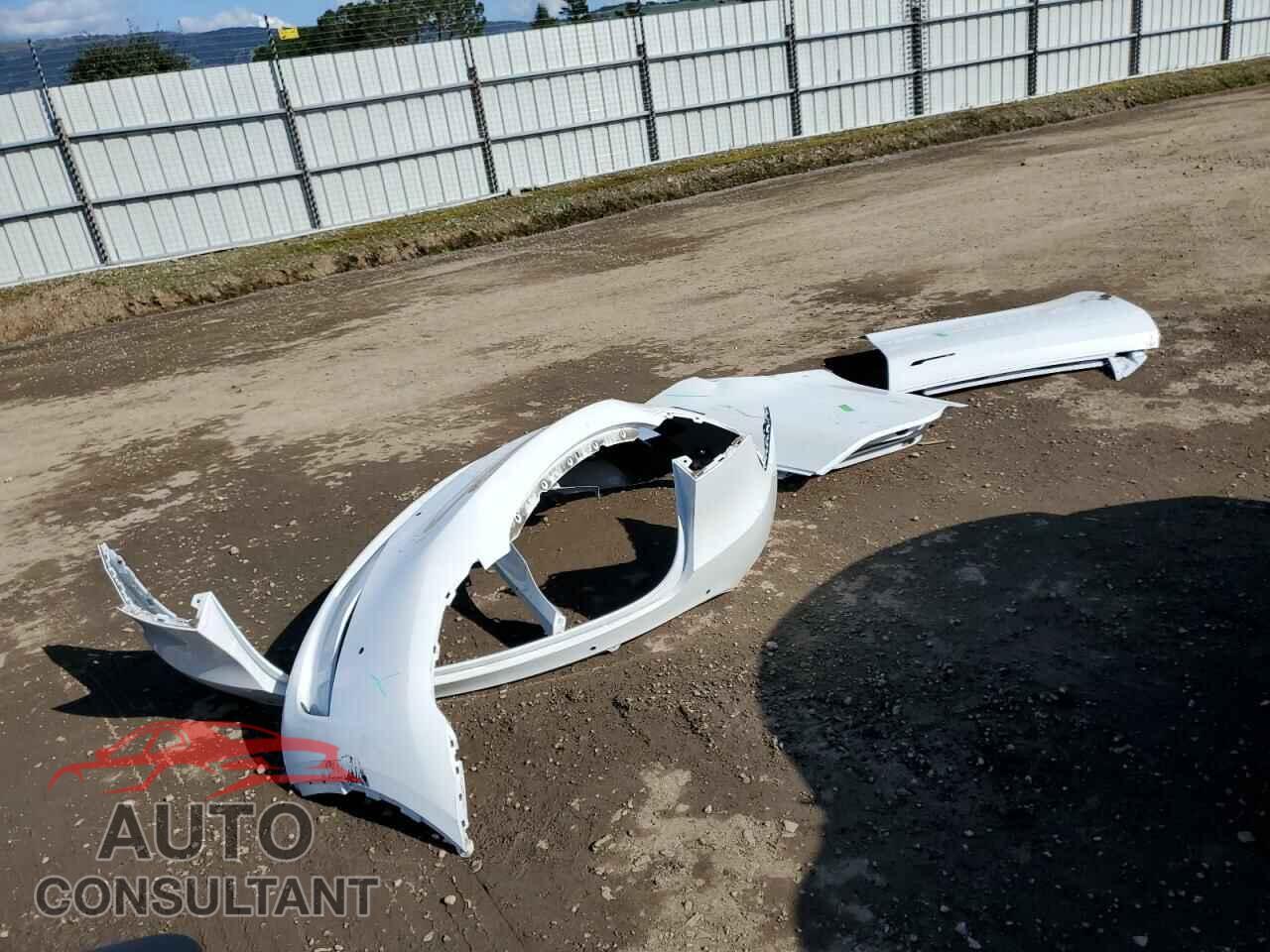 TESLA MODEL Y 2021 - 5YJYGDEE4MF212904