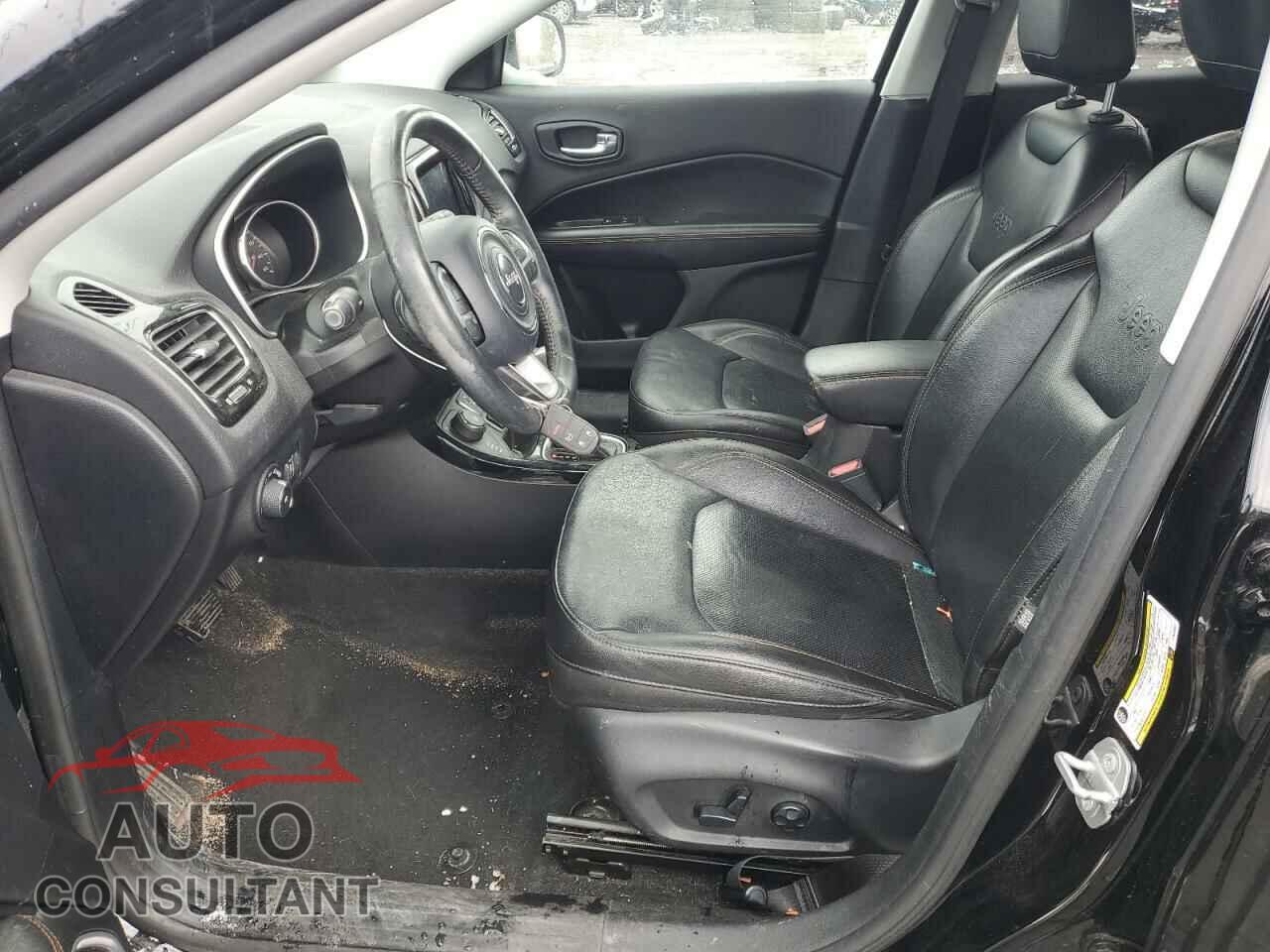 JEEP COMPASS 2018 - 3C4NJDCB3JT332655