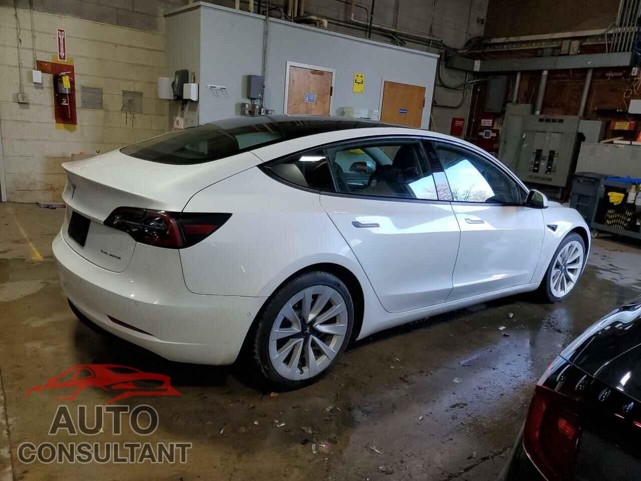 TESLA MODEL 3 2022 - 5YJ3E1EB9NF289743