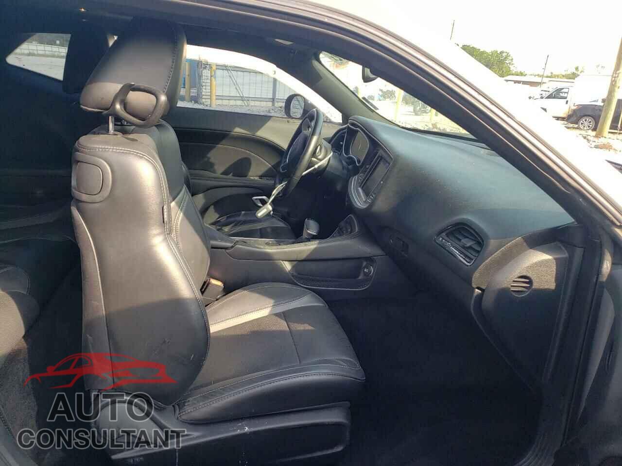 DODGE CHALLENGER 2018 - 2C3CDZGG2JH220153