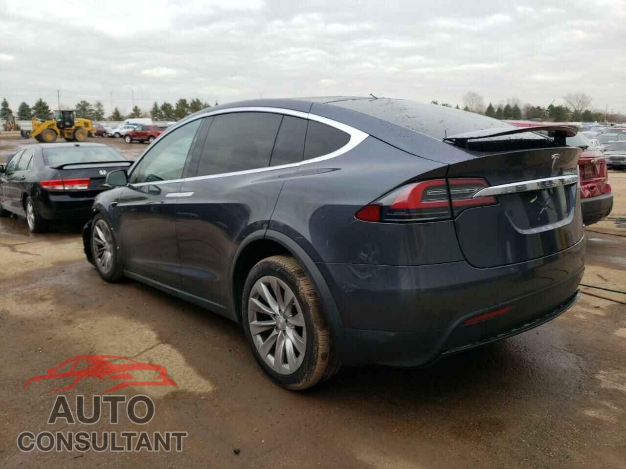 TESLA MODEL X 2017 - 5YJXCBE24HF066365