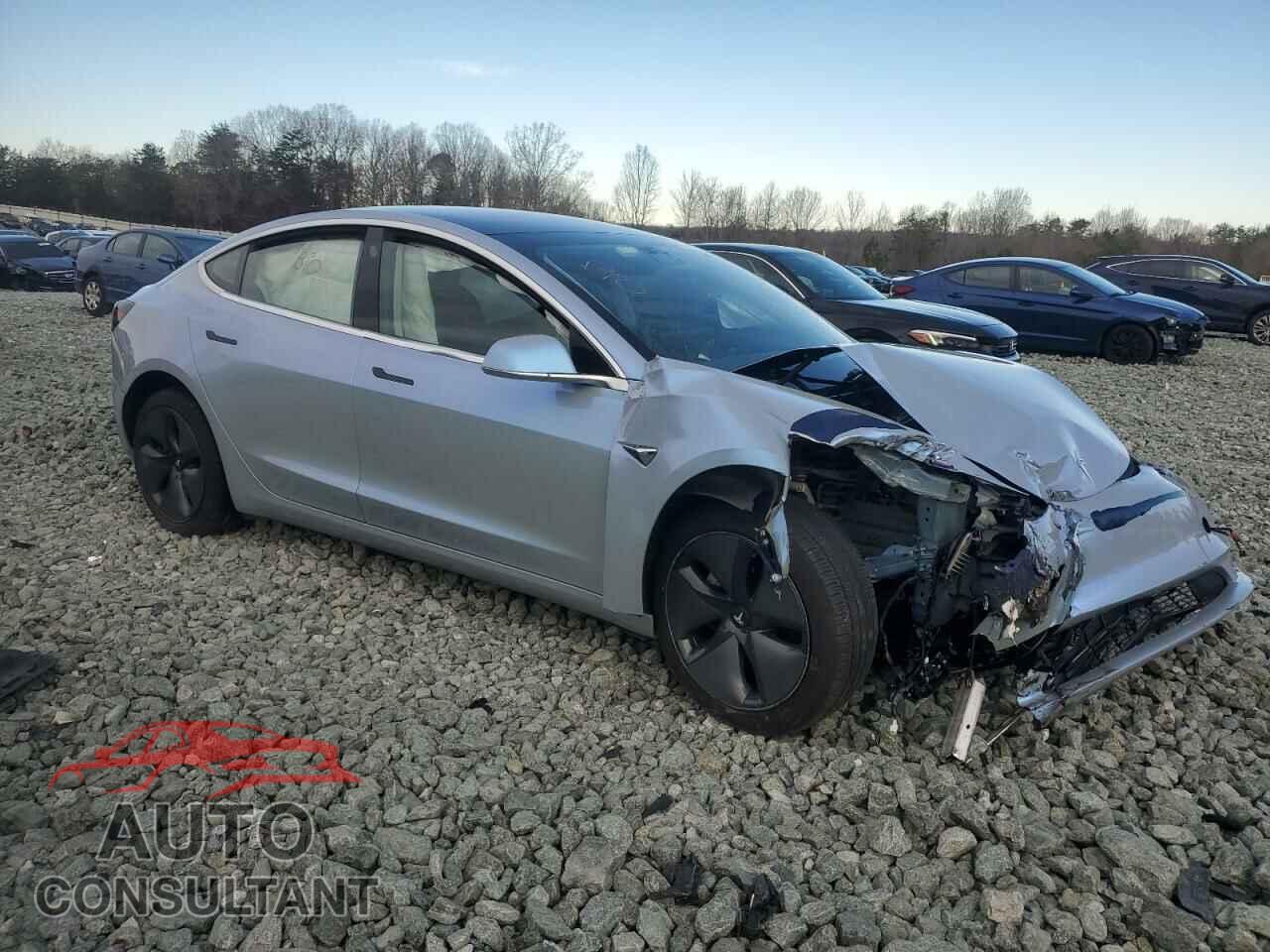 TESLA MODEL 3 2018 - 5YJ3E1EAXJF031880
