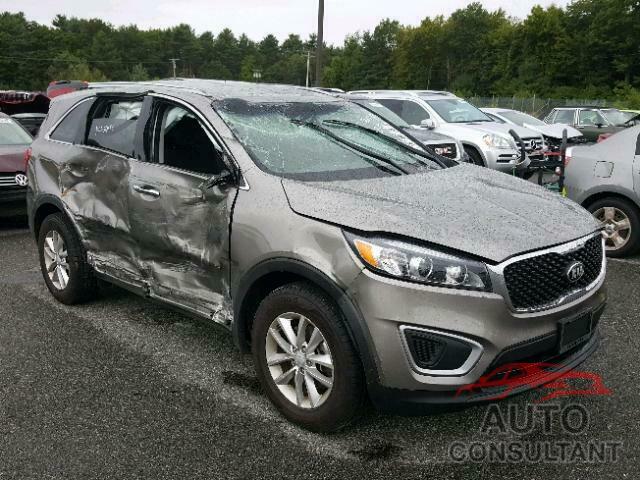 KIA SORENTO LX 2017 - 5XYPGDA33HG323863