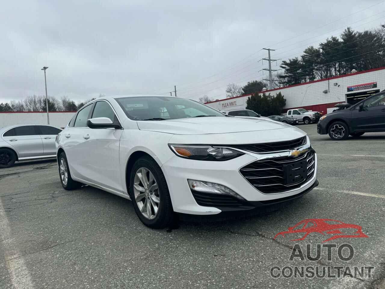 CHEVROLET MALIBU 2020 - 1G1ZD5ST5LF033604