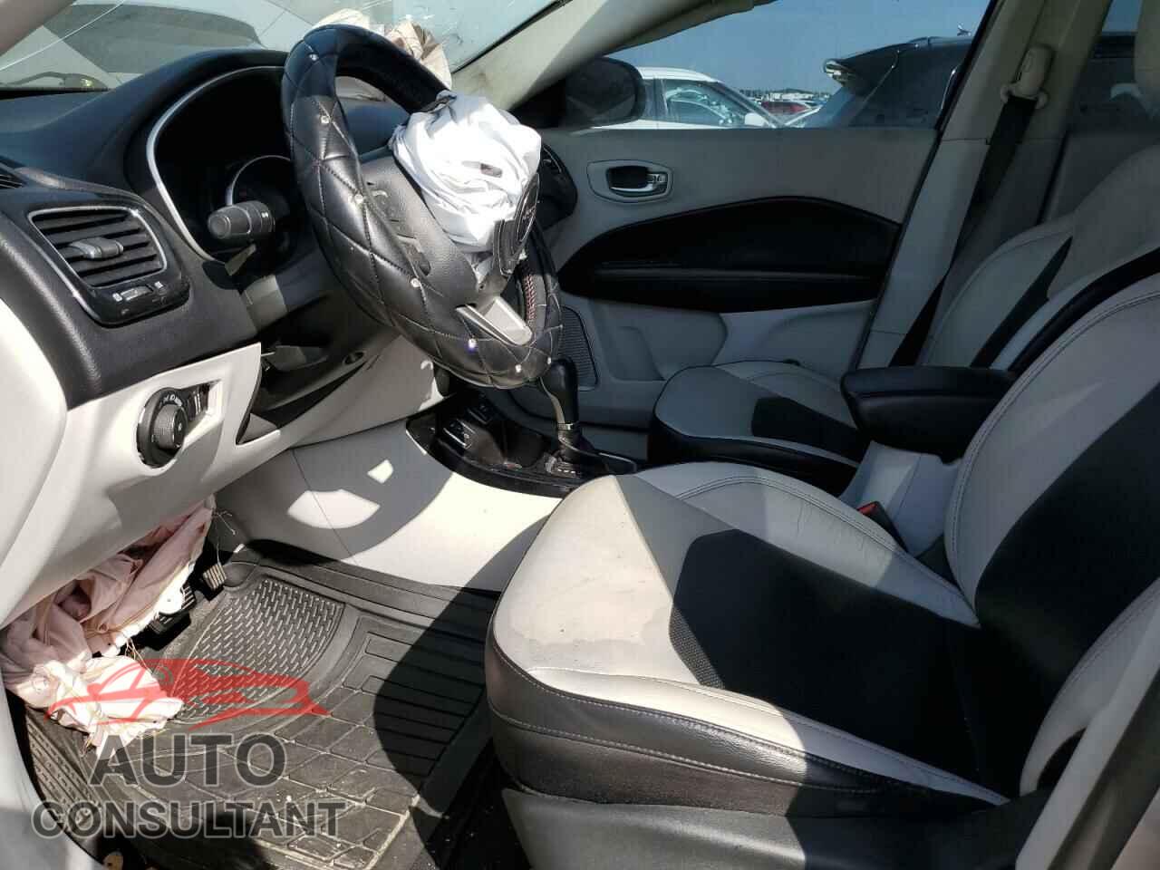 JEEP COMPASS 2020 - 3C4NJCCB5LT140294