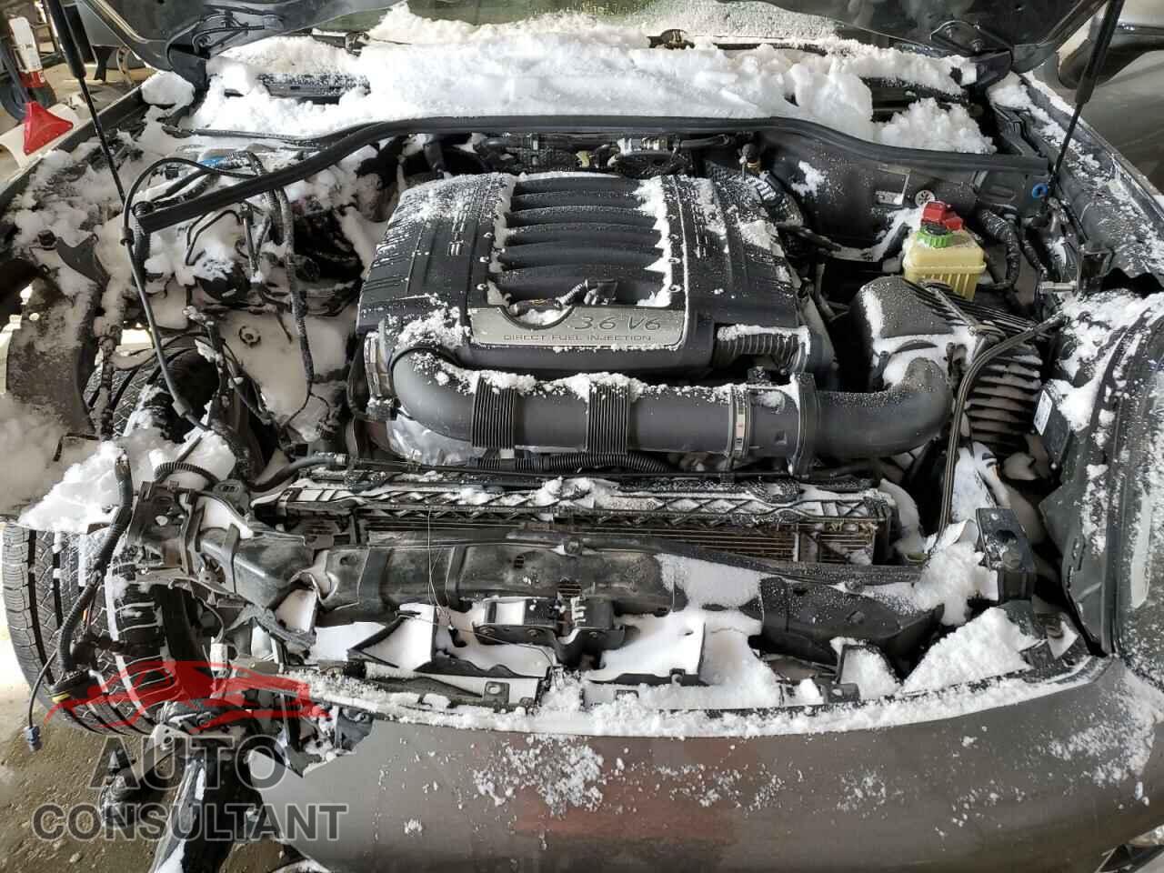 PORSCHE CAYENNE 2018 - WP1AA2A21JKA06553